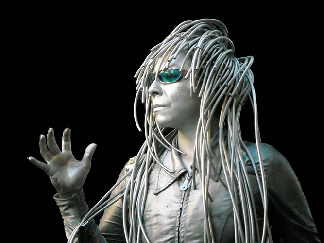 Medusa Electrónica. Fotografía de una estatua viviente. Variados tamaños	